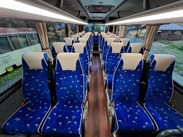 Bus osobowy Iveco First 7