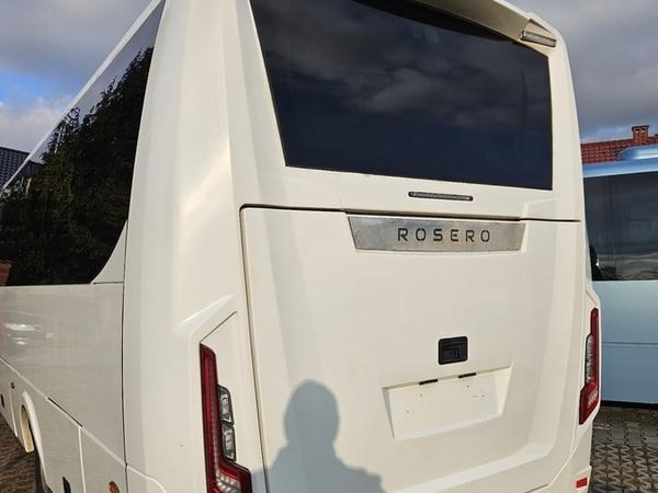 Bus osobowy Iveco Rosero First 3